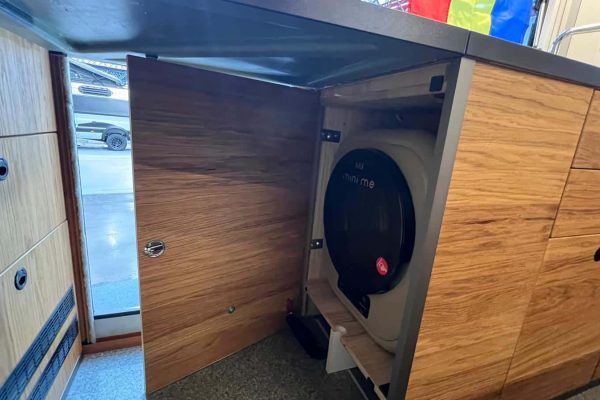 WhatsApp Image 2025-09-07 at 16.02.48 (2)-min